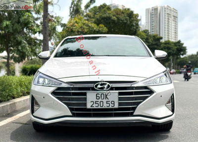 Xe Hyundai Elantra 2.0 AT 2021