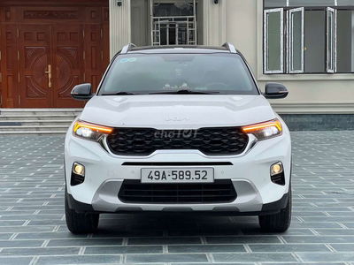 Kia Sonet 2023 Luxury 1.5 AT - 58000 km