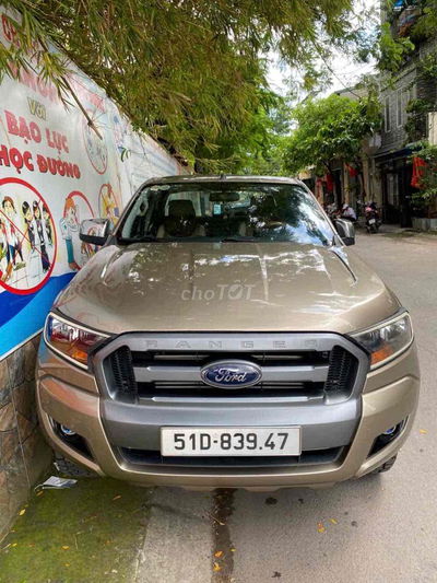 Ford Ranger 2015 XLS 2.2L 4x2 MT - 100000 km