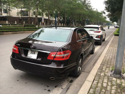 Mercedes Benz E Class 2010 E300 - 170000 km