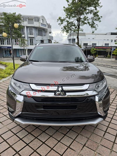 Xe Mitsubishi Outlander 2.0 CVT 2019