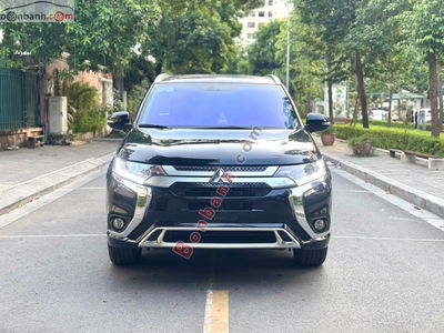 Xe Mitsubishi Outlander 2.0 CVT 2024