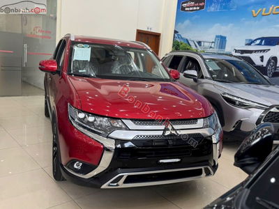 Xe Mitsubishi Outlander Premium 2.0 CVT 2021