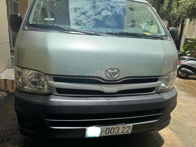Toyota Hiace 2011 Commuter 2.7 - 97014 km