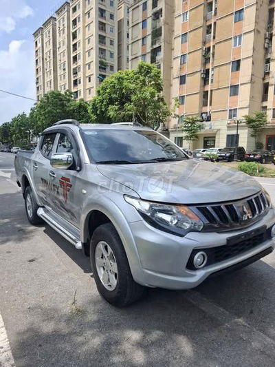 Mitsubishi triton sx 2017 AT