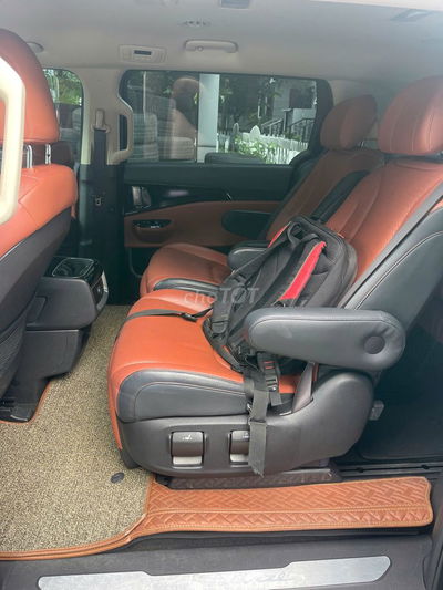 Kia Carnival 2022 2.2D Premium 7 chỗ - 51000 km