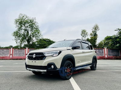 Suzuki XL7 Hybrid, Giảm giá + Option lên đến 60tr.