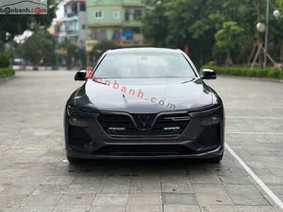 Xe VinFast Lux A 2.0 Plus 2.0 AT 2019