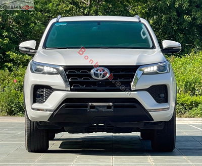 Xe Toyota Fortuner 2.4L 4x2 AT 2022