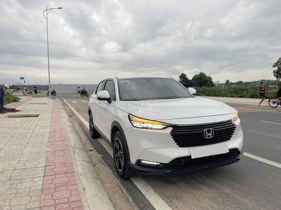 Honda HR-V G Trắng đời 2024 - chuẩn 28.000 km