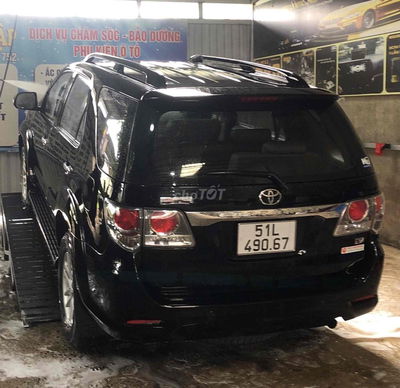 Toyota Fortuner 2013 2.7V 4x2 - 140000 km