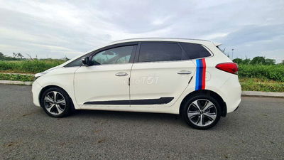 Kia Rondo xe gia đình, lên nhiêu đồ chơi