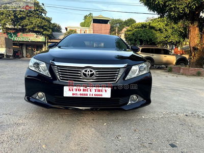 Xe Toyota Camry 2.0E 2013