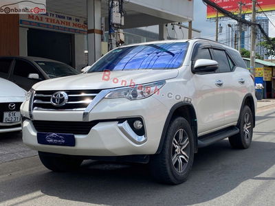 Xe Toyota Fortuner 2.4G 4x2 AT 2019