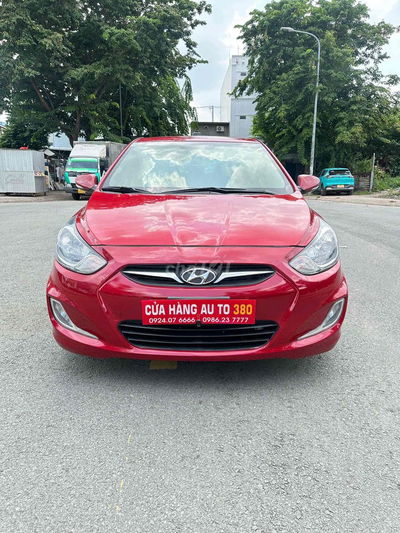 Hyundai Accent 2012 AT.