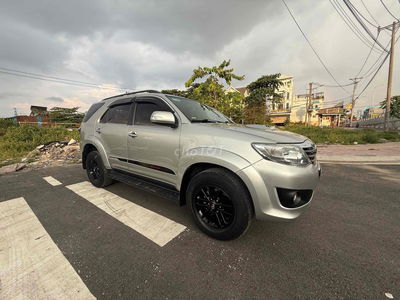 toyota fortuner 2013 fomr mới máy dầu số sàn