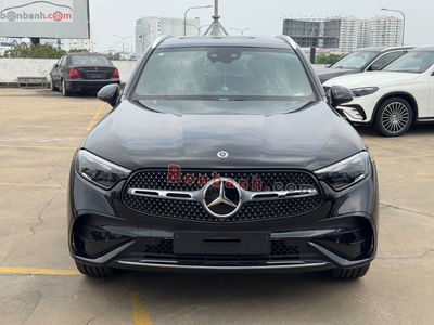 Xe Mercedes Benz GLC 300 4Matic 2023