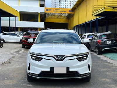 VINFAST VF8 PLUS 2023 MUA PIN XE CTY LƯỚT VAY 70%