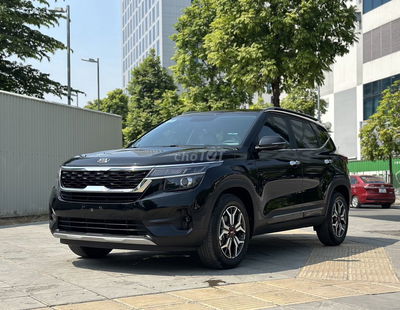 Kia Seltos 2022 Luxury 1.4 AT - 30000 km