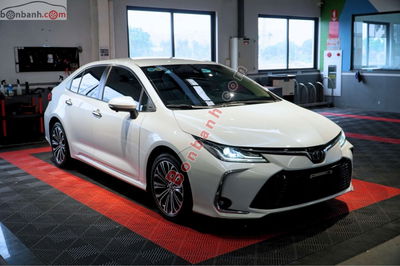 Xe Toyota Corolla altis 1.8V 2023