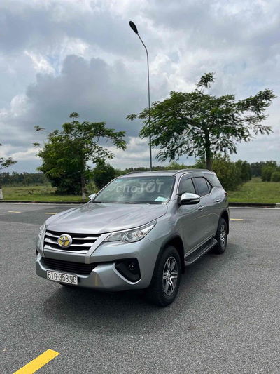Toyota Fortuner 2017 2.4G 4x2 MT cực đẹp