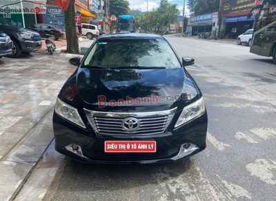 Xe Toyota Camry 2.0E 2013