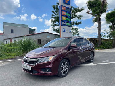 Honda City 2017 1.5 TOP - 9886 km
