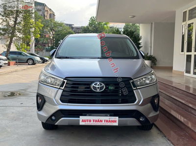 Xe Toyota Innova E 2.0 MT 2020
