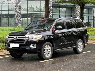Xe Toyota Land Cruiser 4.6 V8 2020