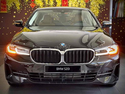 BMW 5 Series 520i Ưu Đãi Cực Khủng !!!