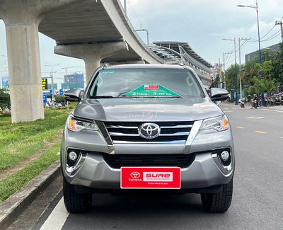 Toyota Fortuner XĂNG SỐ TỰ ĐỘNG MỘT CẦU - 37000 km
