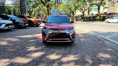 Xe Mitsubishi Outlander 2.0 CVT 2022