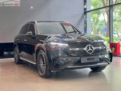 GLC300 4Matic model 2024