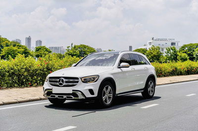 Bán xe GLC200 facelift sx 2021 - 37000 km
