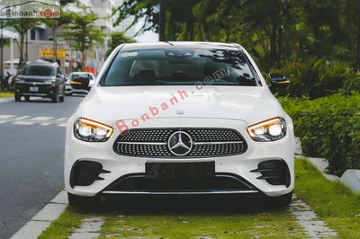 Xe Mercedes Benz E class E300 AMG 2022