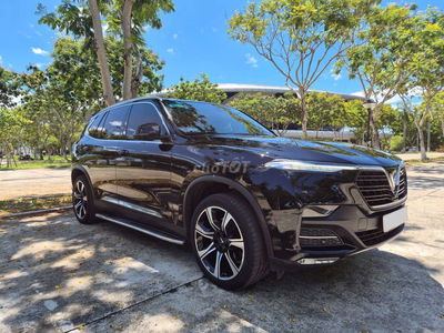 Vinfast Lux SA Premium 2020