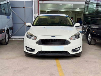 Ford Focus 2019 Titanium - Sedan -120.000 Km