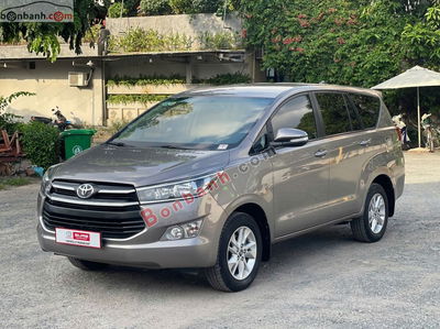 Xe Toyota Innova 2.0E 2017