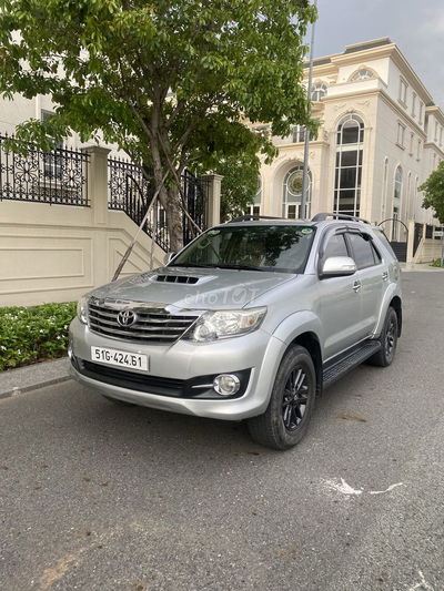 Toyota Fortuner 2016 2.4G 4x2 MT - 160000 km