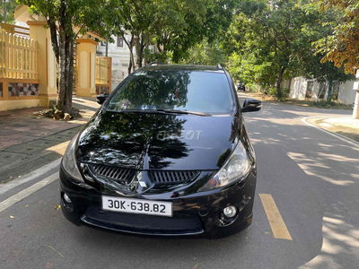 Mitsubishi Grandis 2005 2.4 AT - cho ae chơi