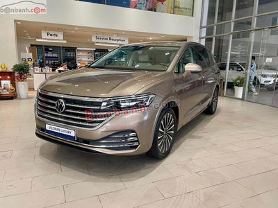 Xe Volkswagen Viloran Luxury 2025