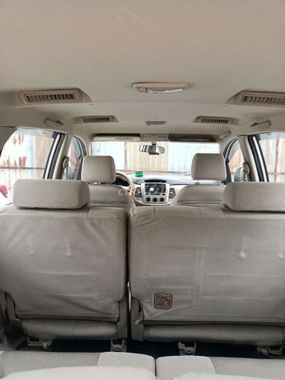 Xe Innova 2014 gia đình số sàn cần bán gấp giá rẻ