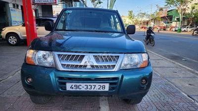 Mitsubishi Pajero 2004, 2 cầu, số sàn..