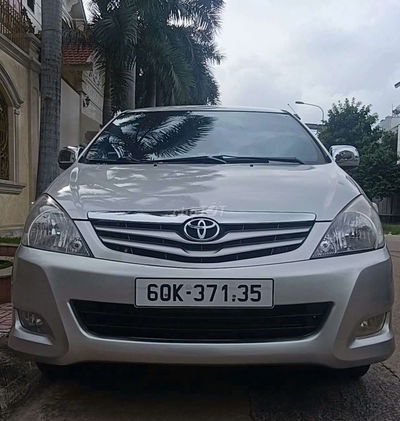TOYOTA INNOVA 2.0 G 2010 G - 198 km