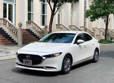 Mazda 3 2023 1.5L Luxury - 22000 km