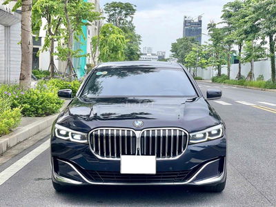 BMW 74LI sx 2022 màu xanh Cavasite siêu êm ái