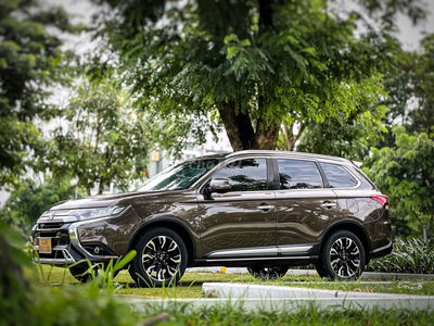 Outlander 2.0 đời 2020 zin chính chủ