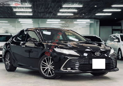 Xe Toyota Camry 2.0Q 2022