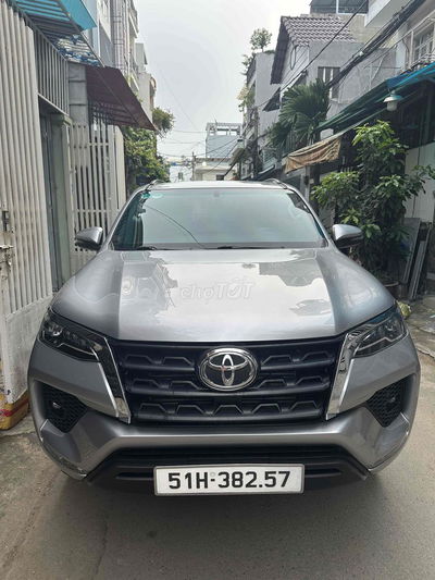 Toyota Fortuner 2020 2.4AT 4x2 - 79159 km