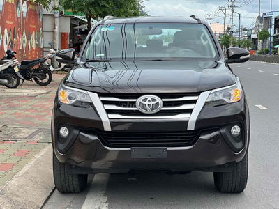 Toyota Fortuner 2017 2.4G 4x2 - 135000 km. xe zin
